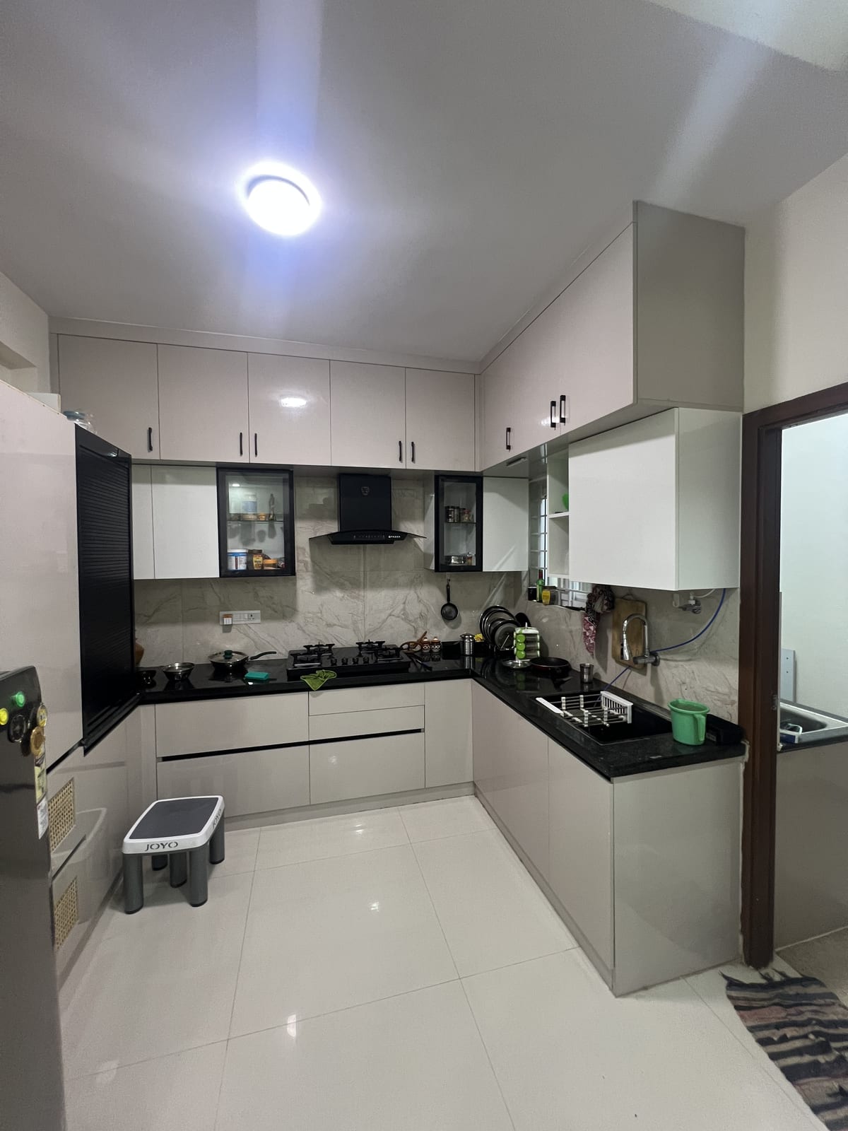 Modular Kitchen — Design 27