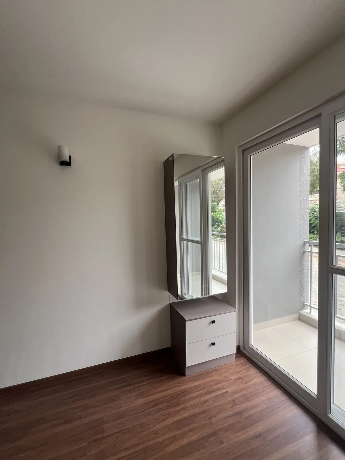 Mr. Manu — Home Interior