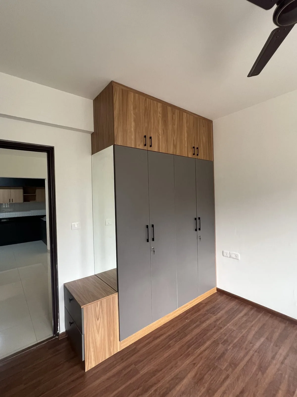 Mr. Manu — Home Interior
