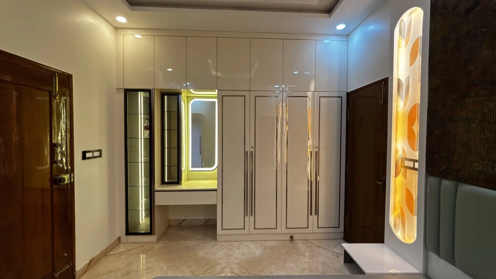 Wardrobe Design — Style 48