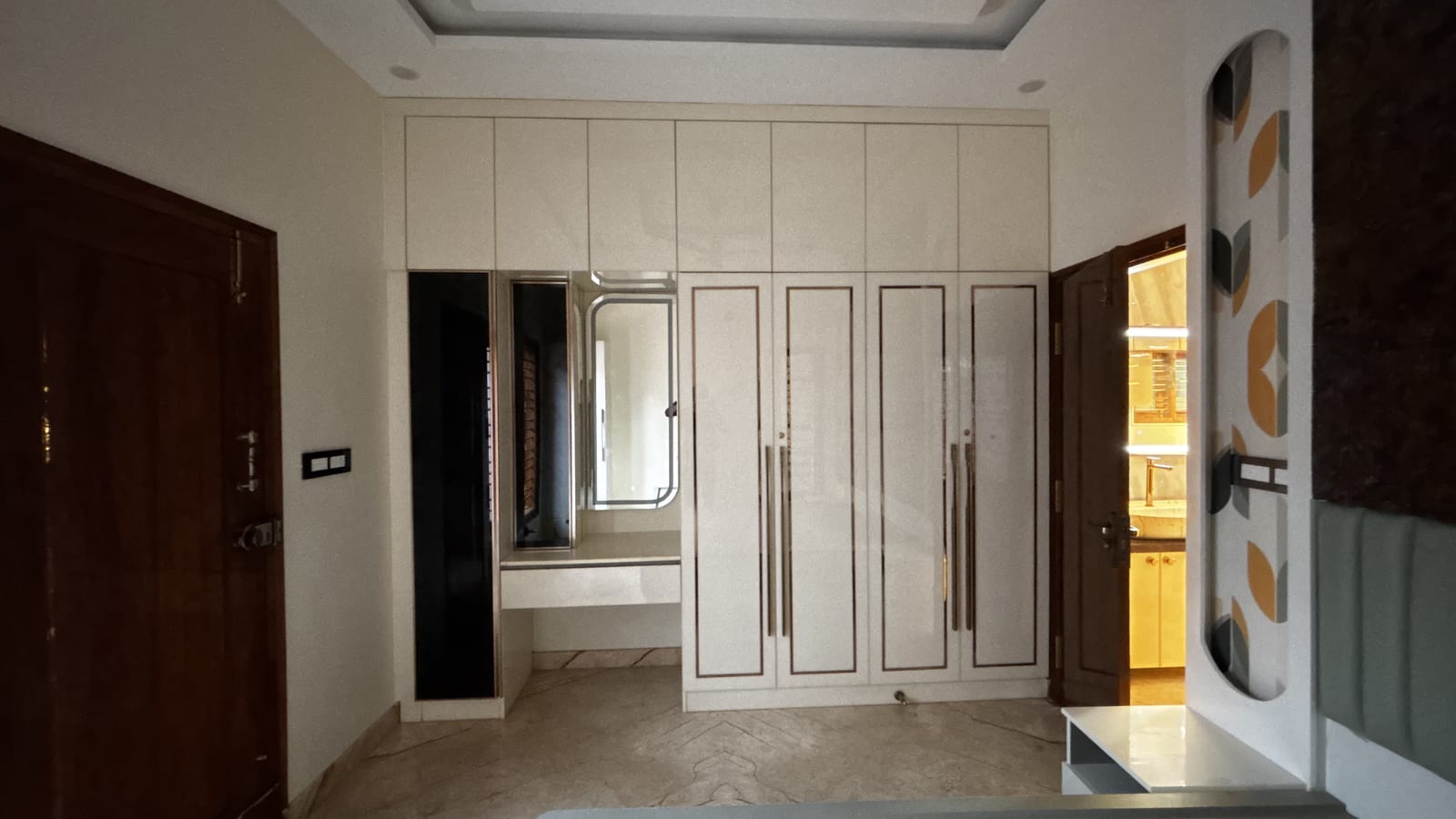 Wardrobe Design — Style 55